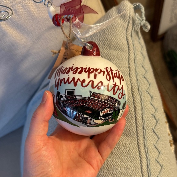 Mississippi State Landmark Ball Ornament by Glory Haus (Laura Kirkland Designs) - Picture 4 of 5